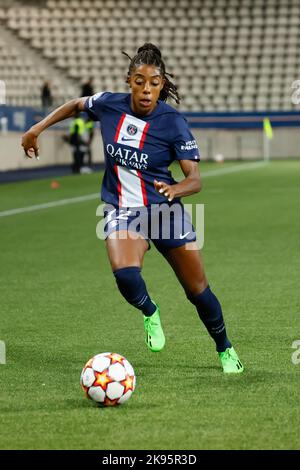 PARIGI, Francia. , . 12 Ashley Lawrence durante la partita della UEFA Women's Champions League 2022/2023 tra il PSG Paris Saint-German e il FC Chelsea allo stadio di calcio Stade Jean Bouin del 20. Ottobre 2022, a Parigi, Francia Credit: SPP Sport Press Photo. /Alamy Live News Foto Stock