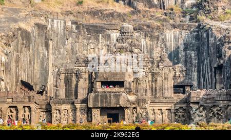 Una vista aerea del cancello d'ingresso dell'Antico Tempio di Ellora Foto Stock