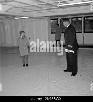 La visita reale al traghetto ferroviario 'Trelleborg' a Stoccolma, il principe ereditario Carl Gustaf Sedemer Carl XVI Gustaf Foto Stock