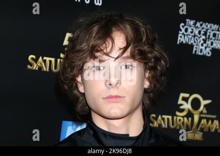 25 ottobre 2022, Burbank, CA, USA: LOS ANGELES - OTT 25: Mason Thames al Saturn Awards 50th - Arrivi al Marriott Convention Center il 25 ottobre 2022 a Burbank, CA (Credit Image: © Kay Blake/ZUMA Press Wire) Foto Stock