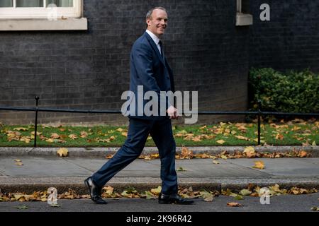 Vice primo Ministro Dominic Raab a Downing Street, Londra. Data immagine: Mercoledì 26 ottobre 2022. Foto Stock