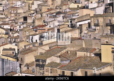 Case di villaggio di Prizzi nella Sicilia Occidentale, Italia Foto Stock
