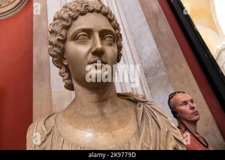 Stato della Città del Vaticano. 19th Set, 2022. Tour della statua e dei Musei Vaticani. (Credit Image: © Mark Avery/ZUMA Press Wire) Foto Stock