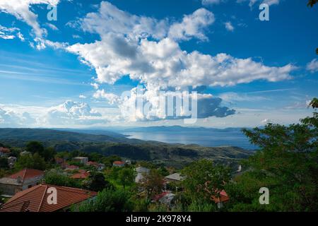 Architettura tradizionale in un villaggio di Monte Pelion, villaggio di Milies, Grecia. Foto Stock