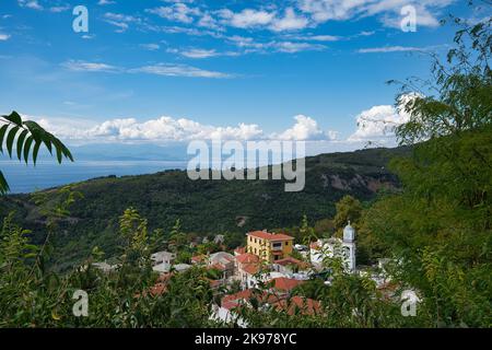 Architettura tradizionale in un villaggio di Monte Pelion, villaggio di Milies, Grecia. Foto Stock