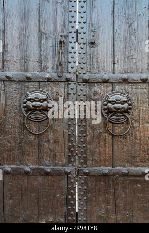 Battente porta tipo Lion cinese Foto Stock