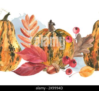 Modello orizzontale di bacche di zucca, foglie autunnali e ghianda. Spruzzi di acquerello. Illustrazione isolata su sfondo bianco Foto Stock