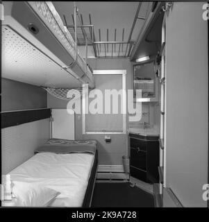 State Railways, SJ WLAB06. Interni e dotazioni nel vano letto. Zona notte con due letti. Foto Stock