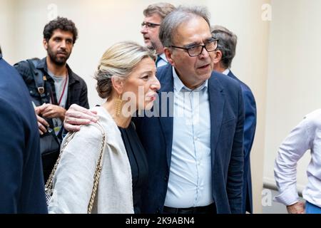 Yolanda Diaz Perez. Secondo Vice Presidente e Ministro del lavoro e dell'economia sociale. Joan Subirats HUMET. Ministro delle Università. Al Senato Foto Stock