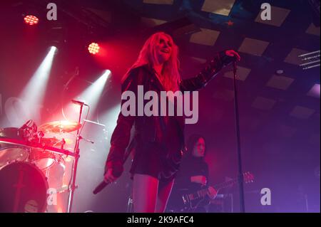 Fotografie della performance incauta di Pretty presso la sala da ballo Barrowland di Glasgow il 26th ottobre 2022 Foto Stock