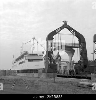 M/S 'Trelleborg' all'ingresso e al punto di imbarco del traghetto Foto Stock