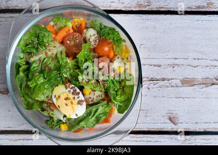 Insalate vegetali sane per una vita sana Foto Stock