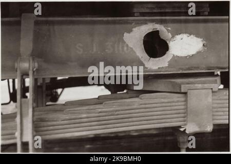 Foto delle Ferrovie di Stato, SJ ACO4 2960 dopo il bombardamento a Narvik. Foto Stock