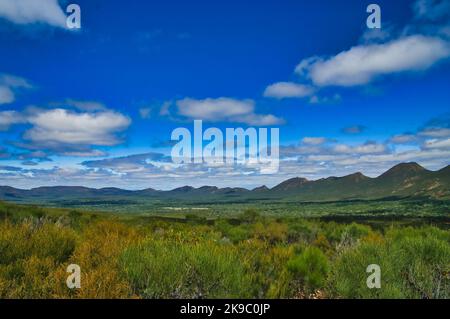 All'interno di Wilpena Pound, Flinders Ranges, South Australia, lungo l'escursione di St Mary Peak Foto Stock