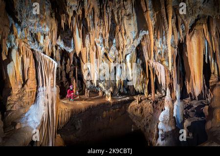 Formazioni a Grotte de la Toussaint, Francia Foto Stock