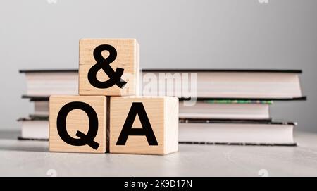 Acronimo di QnA, domande e risposte. Q e Un concetto. Foto di alta qualità Foto Stock