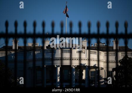 Washington, Stati Uniti. 27th Ott 2022. Una visione generale della Casa Bianca, a Washington, DC, giovedì 27 ottobre, 2022. (Graeme Sloan/Sipa USA) Credit: Sipa USA/Alamy Live News Foto Stock