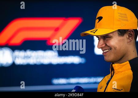 Città del Messico, Messico. 27th Ott 2022. Lando Norris (GBR) McLaren. 27.10.2022. Campionato del mondo Formula 1, Rd 20, Gran Premio del Messico, Città del Messico, Messico, Giorno di preparazione. Il credito fotografico dovrebbe essere: XPB/immagini dell'Associazione Stampa. Credit: XPB Images Ltd/Alamy Live News Foto Stock