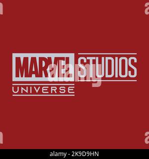 Marvel Studios Universe. Marvel Cinematic Universe è una serie di media americani e un universo condiviso incentrato su una serie di film di supereroi prodotti Illustrazione Vettoriale