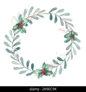 Corona di Natale di foglie, bacche rosse e rami. Acquerello. Isolare su sfondo bianco. Foto Stock