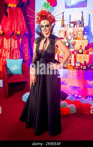 Madrid, Spagna. 27th Ott 2022. Genoveva Casanova al giorno dei morti con Don Julio tequila al Lula Club di Madrid il 27 ottobre 2022. Credit: Action Press.MediaPunch **SOLO per gli Stati Uniti** Credit: MediaPunch Inc/Alamy Live News Foto Stock