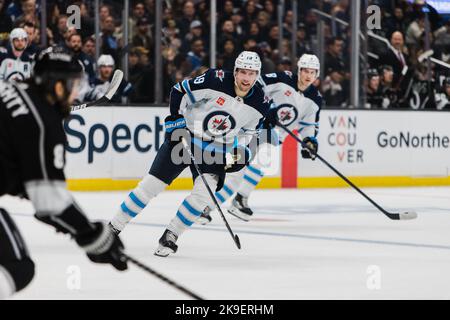 Los Angeles, California, Stati Uniti. 27th Ott 2022. DAVID GUSTAFSSON dei Winnipeg Jets della NHL insegue un disco durante una partita contro i Los Angeles Kings alla Crypto.com Arena di Los Angeles, California il 25 ottobre 2022 (immagine di credito: © Alex Cave/ZUMA Press Wire) Credit: ZUMA Press, Inc./Alamy Live News Foto Stock