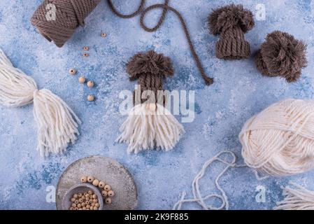 nisse scandinava fatta a mano. Artigianato di Natale Foto Stock