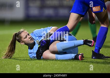 Barry, Galles. 27th Ott 2022. Elen Valentine of Aberystwyth Town FC - Mandatory by-line: Ashley Crowden - 27/10/2022 - FOOTBALL - Jenner Park Stadium - Barry, Wales - Barry Town United Women vs Aberystwyth Town Women's FC - Generale Adran Premier Phase 1 22/23 Credit: Ashley Crowden/Alamy Live News Foto Stock