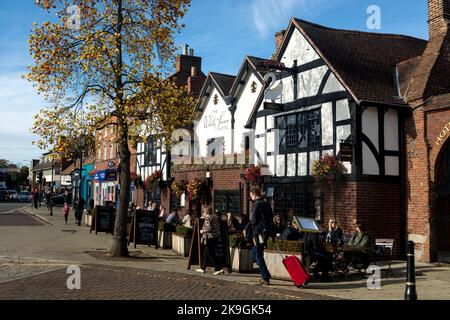 The White Swan Hotel in autunno, Stratford-upon-Avon, Warwickshire, Regno Unito Foto Stock