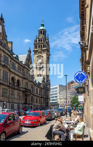 Street cafe, Surrey Street, Sheffield, South Yorkshire, Inghilterra, Regno Unito Foto Stock