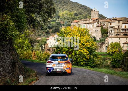 Le Vigan, Francia. 28th Ott 2022. 29 MUNSTER Charles, PASCAUD Loris, Opel corsa Rally4, azione durante il Rallye Critérium des Cévennes 2022, 8th° round del Championnat de France des Rallyes 2022, dal 27 al 29 ottobre 2022 a Montpellier - le Vigan, Francia - Foto Gregory Lenorand / DPPI Credit: DPPI Media/Alamy Live News Foto Stock