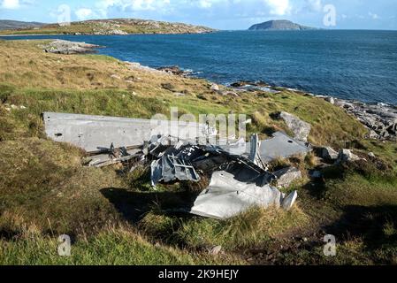 Naufragio di una barca Catalina che si schiantò sull'isola di Vatersay nel 1944 durante la seconda guerra mondiale. Foto Stock