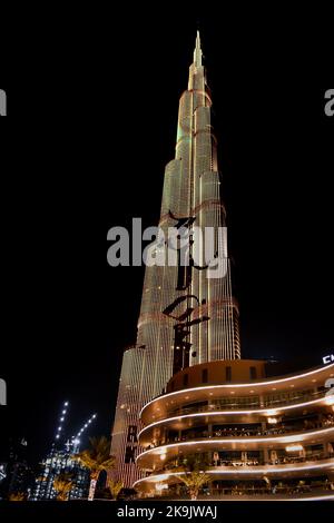 Il Burj Khalifa di notte Foto Stock