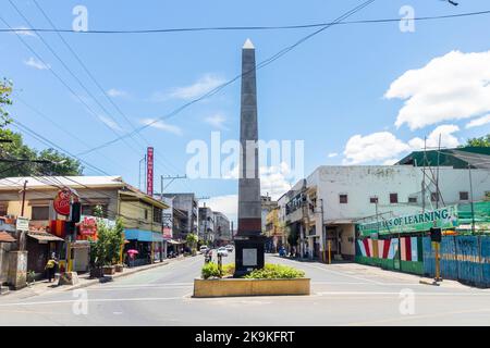 Obelisco alla fine di Colon Street a Cebu, la strada più antica delle Filippine Foto Stock