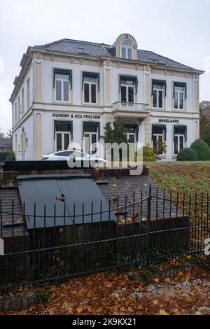 Apeldoorn, Paesi Bassi - 14 ottobre 2022: Ex residenza all'aperto e bunker di Arthur Seys-Inquart, che è stato Reich commissario per i Paesi Bassi occupati Foto Stock