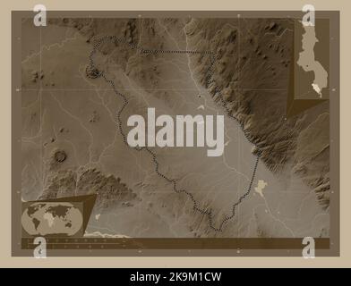 Chikwawa, distretto del Malawi. Mappa dell'altitudine colorata in tonalità seppia con laghi e fiumi. Mappe delle posizioni ausiliarie degli angoli Foto Stock