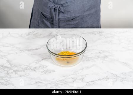 Biscotti al limone con cioccolato bianco Foto Stock