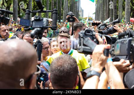 Belo Horizonte, Brasile. 29th Ott 2022. MG - Belo Horizonte - 10/29/2022 - BELO HORIZONTE, BOLSONARO IN MOTOSSEATA - candidato alla presidenza della Repubblica del Brasile Jair Messias Bolsonaro (PL) a Motosseata nella città di Belo Horizonte, Minas Gerais, in una campagna pre-elettorale. Foto: Gilson Junio/AGIF/Sipa USA Credit: Sipa USA/Alamy Live News Foto Stock