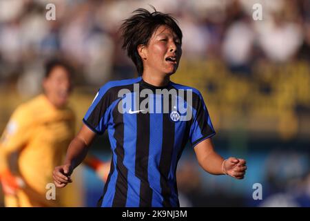 Milano, Italia, 29th ottobre 2022. Il Mana Mihashi dell'Internazionale reagisce durante la Serie A Femminile allo Stadio Ernesto Breda, Sesto San Giovanni. L'immagine di credito dovrebbe essere: Jonathan Moskrop / Sportimage Foto Stock