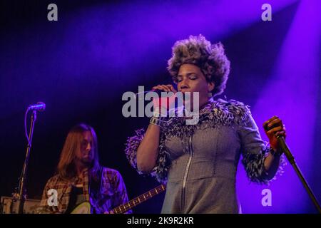 Ottobre. 30th 2022. Zagabria, Croazia - il famoso cantante americano Macy Gray, un R&B e cantante soul che si esibisce in un concerto dal vivo Foto Stock