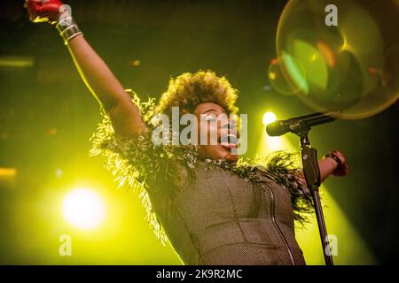 Ottobre. 30th 2022. Zagabria, Croazia - il famoso cantante americano Macy Gray, un R&B e cantante soul che si esibisce in un concerto dal vivo Foto Stock