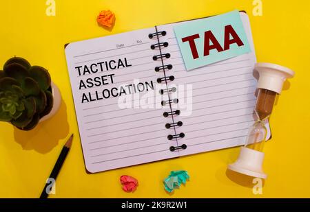 Texte sur Tactical Asset Allocation - TAA, business concept Foto Stock