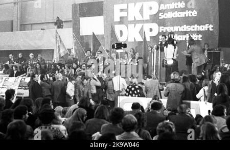 A rally of the German Communist Party (DKP) with the French Communist Party (FKP) on the occasion of the visit of the head of the CP, Georges Stock Photo