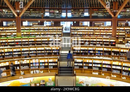 Biblioteca Prefetturale di Ishikawa a Kanazawa, Giappone. Foto Stock