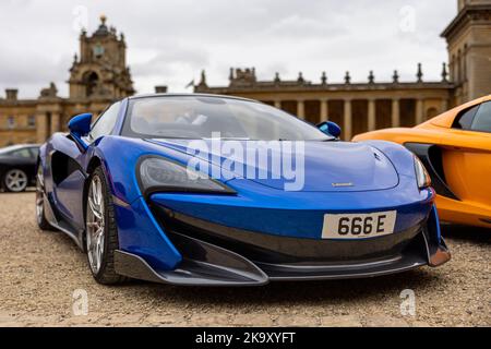 2020 McLaren 600LT Spider, in mostra al Concours d’Elégance Motor Show tenutosi a Blenheim Palace Foto Stock