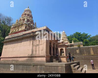 Wai, Maharashtra, India, 30 ottobre 2022, Tempio di Krishna Ghat, Bank of Krishna River, Menavali Ghat, Wai, Maharashtra, India. Foto Stock