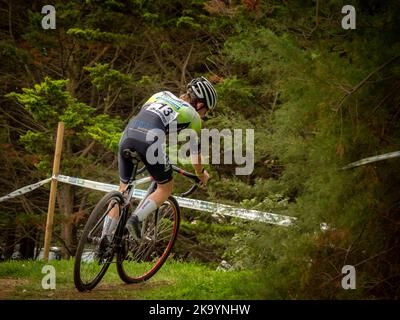 Ouistreham, Francia Ottobre 2022. In bicicletta su una spiaggia Ouistreham in Normandia, Ciro Cross. Foto Stock