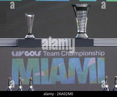 Miami, Stati Uniti. 30th Ott 2022. Trofei alla finale al LIV Golf Team Championship al Trump National Doral Miami di Miami, Fl Domenica 30 ottobre 2022. Photo by Thom Baur/UPI Credit: UPI/Alamy Live News Foto Stock