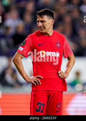 BRUXELLES, BELGIO - 27 OTTOBRE: Risto Radunovic della FCSB durante la partita della Lega di conferenze UEFA Europa Gruppo B tra RSC Anderlecht e FCSB al Lotto Park il 27 ottobre 2022 a Bruxelles, Belgio (Foto di René Nijhuis/Orange Pictures) Foto Stock