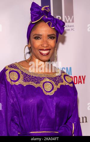 Woodland Hills, California, Stati Uniti. 29th Ott 2022. Areva Martin partecipa al 1st° Fundraiser annuale di All Ghouls Gala per la cura dell'autismo oggi a residenza privata, Woodland Hills, CA, ottobre 29th 2022 Credit: Eugene Powers/Alamy Live News Foto Stock